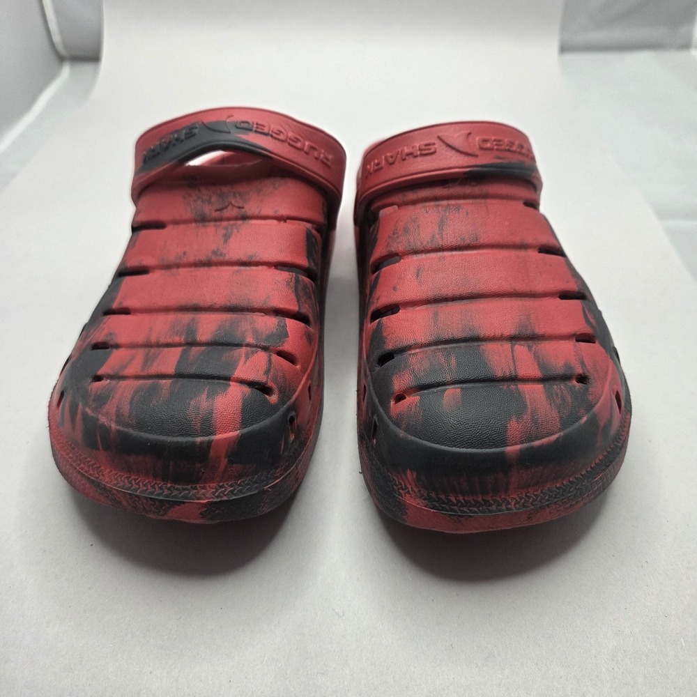 Shark Red Black Clog Sandals Men's 8 Slip On EVA Foam Beach Garden Shoes
